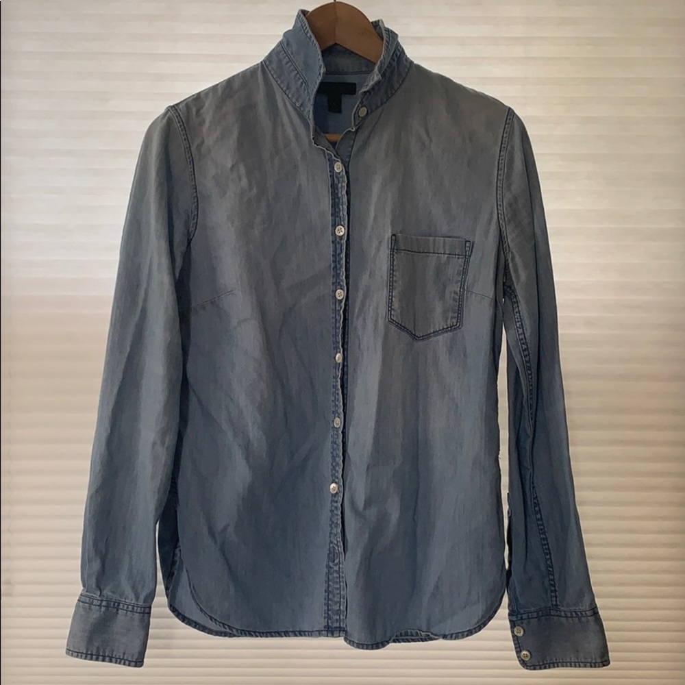 Women’s chambray shirt